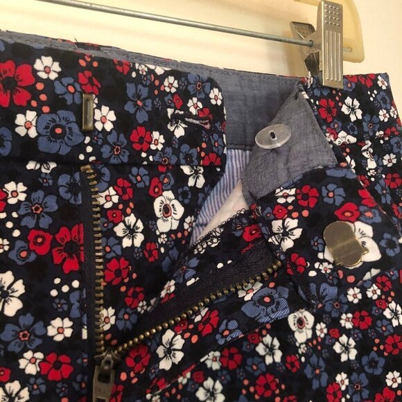 NWT Tommy Hilfiger Hollywood Floral Print Shorts - Picture 6 of 16